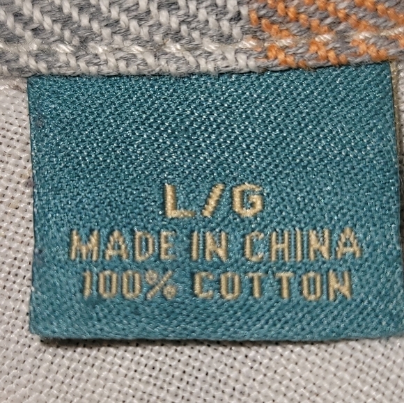 Tommy Bahama Flannel - Picture 4 of 12